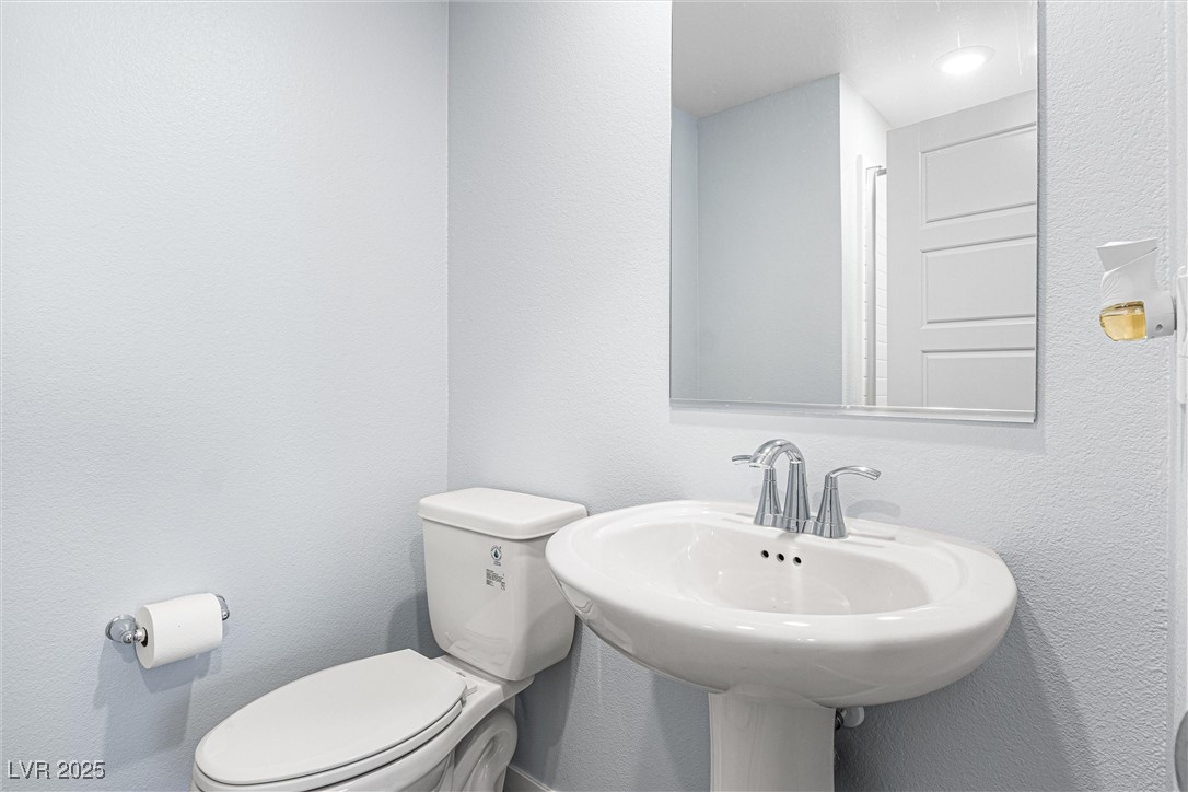 906 Cadence View Way Property Photo 17