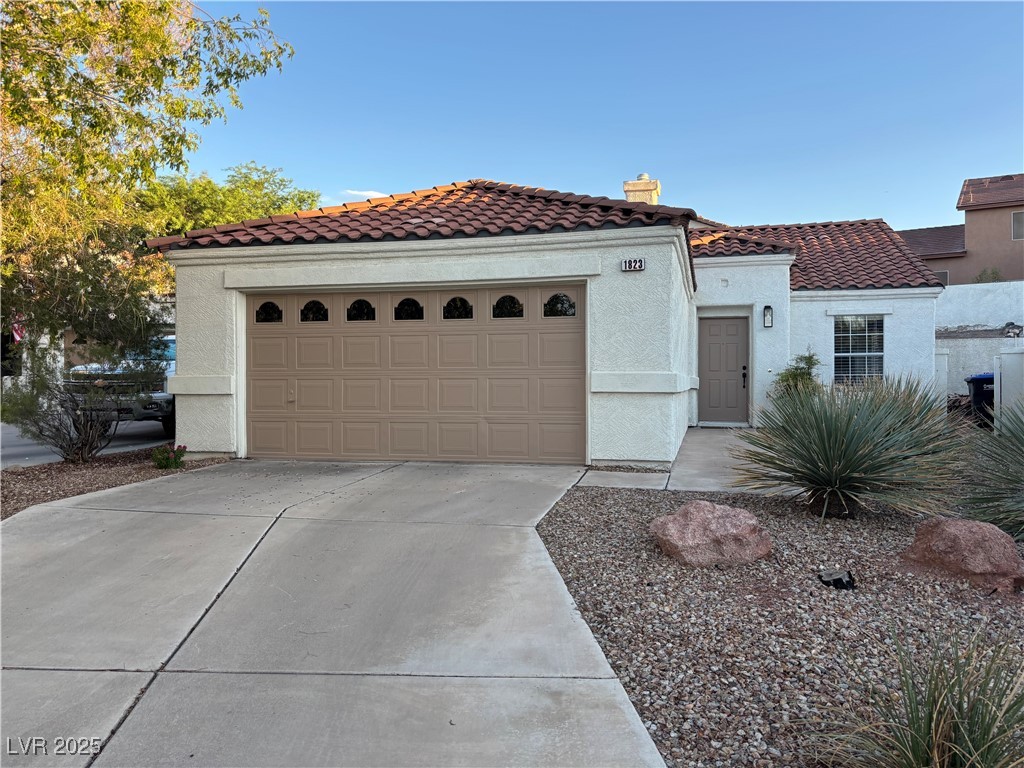 1823 Vista Pointe Avenue Property Photo 1