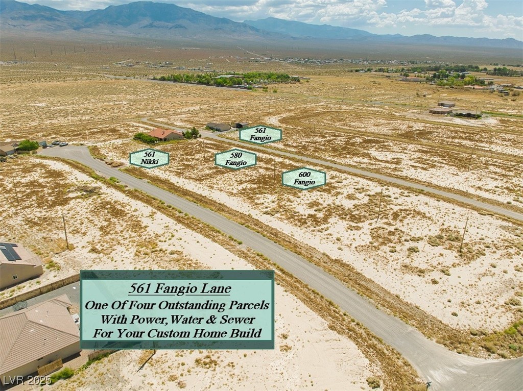 561 Fangio Lane Property Photo 11