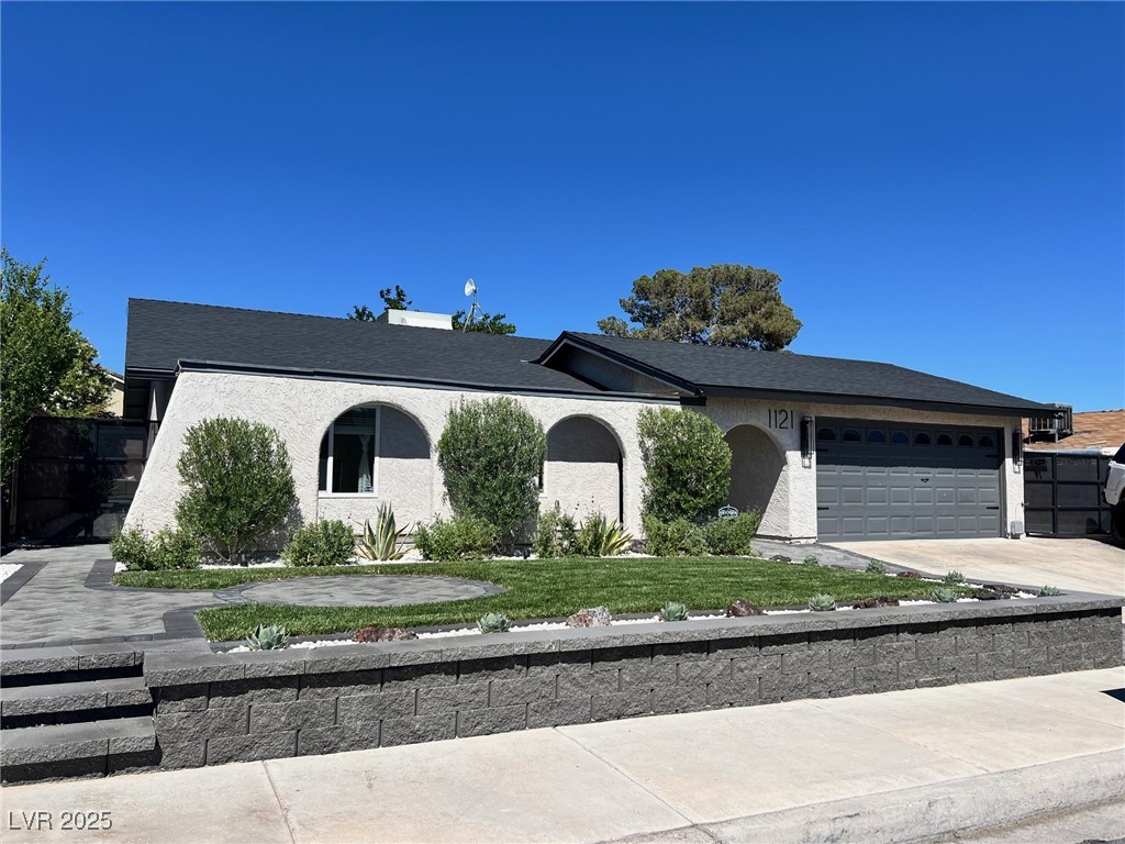 1121 Mariposa Way Property Photo 1