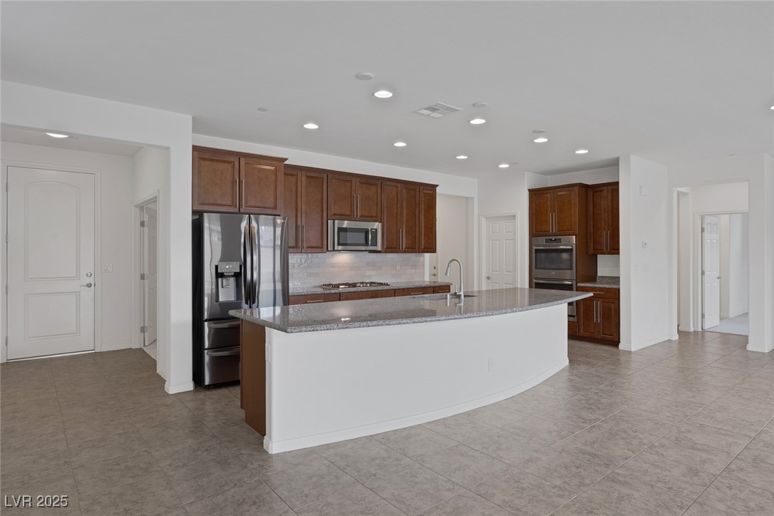 489 Intonation Street Property Photo 13