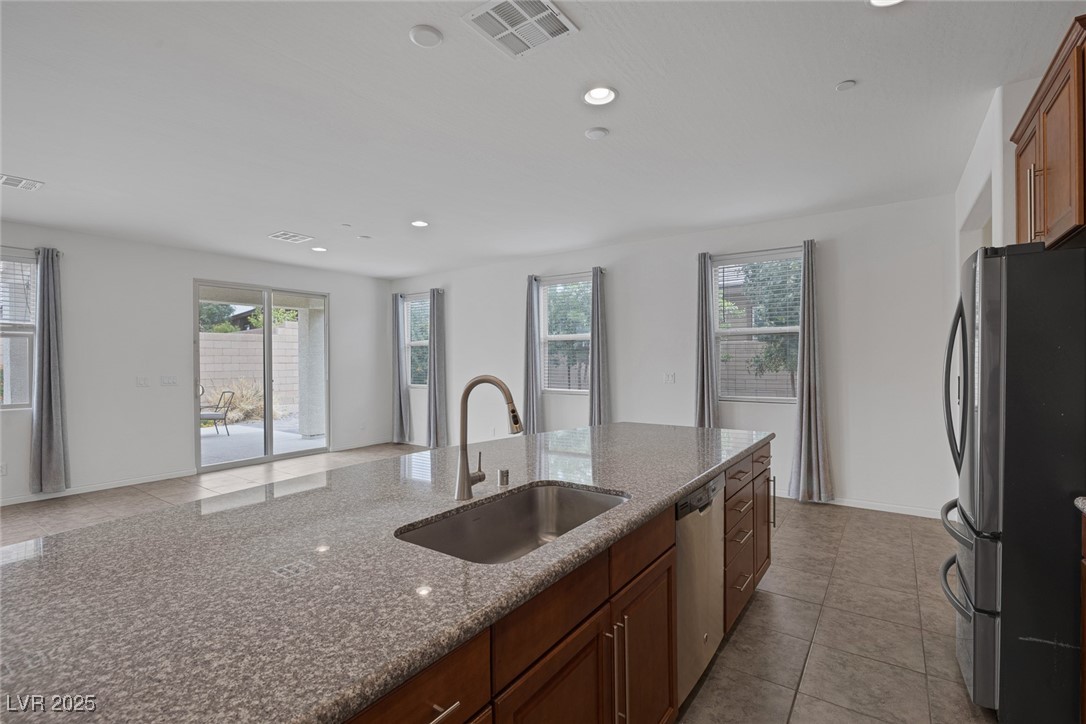 489 Intonation Street Property Photo 16