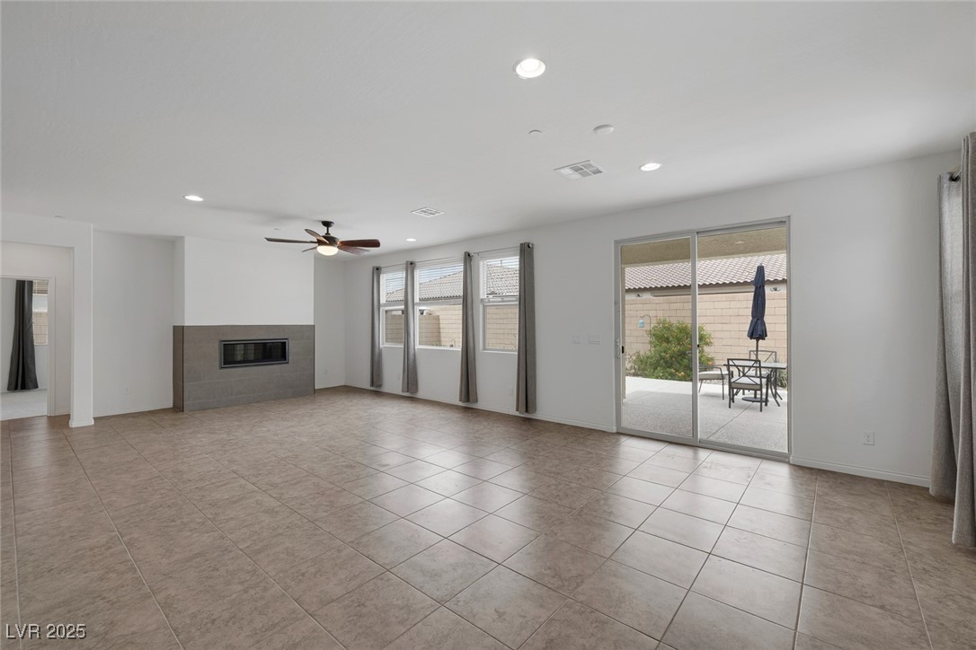 489 Intonation Street Property Photo 22