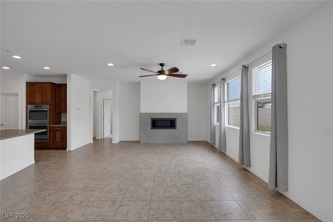 489 Intonation Street Property Photo 23