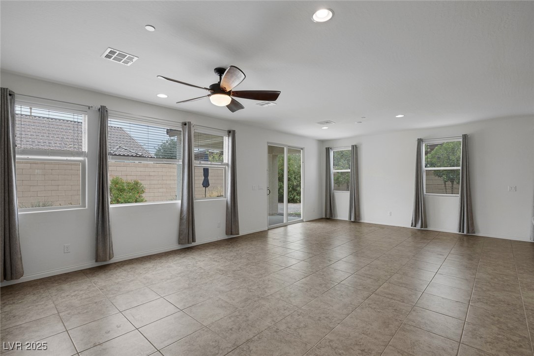 489 Intonation Street Property Photo 24