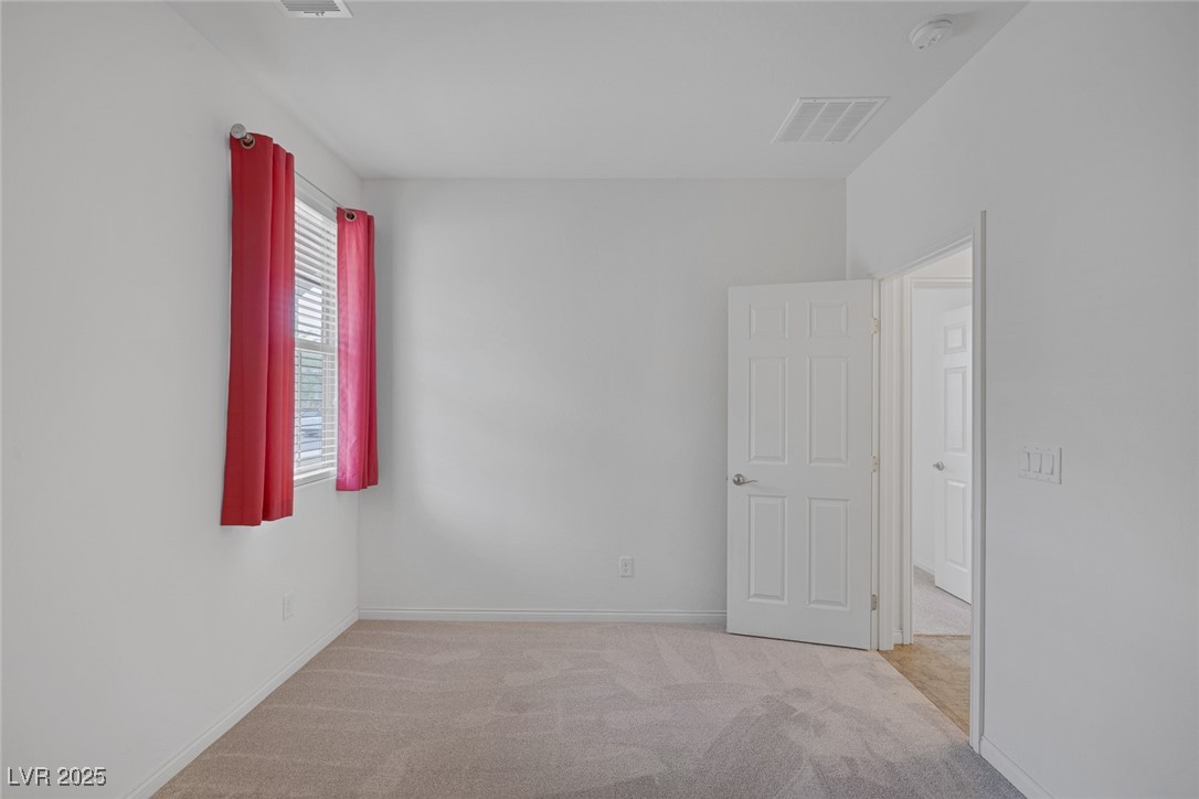 489 Intonation Street Property Photo 35