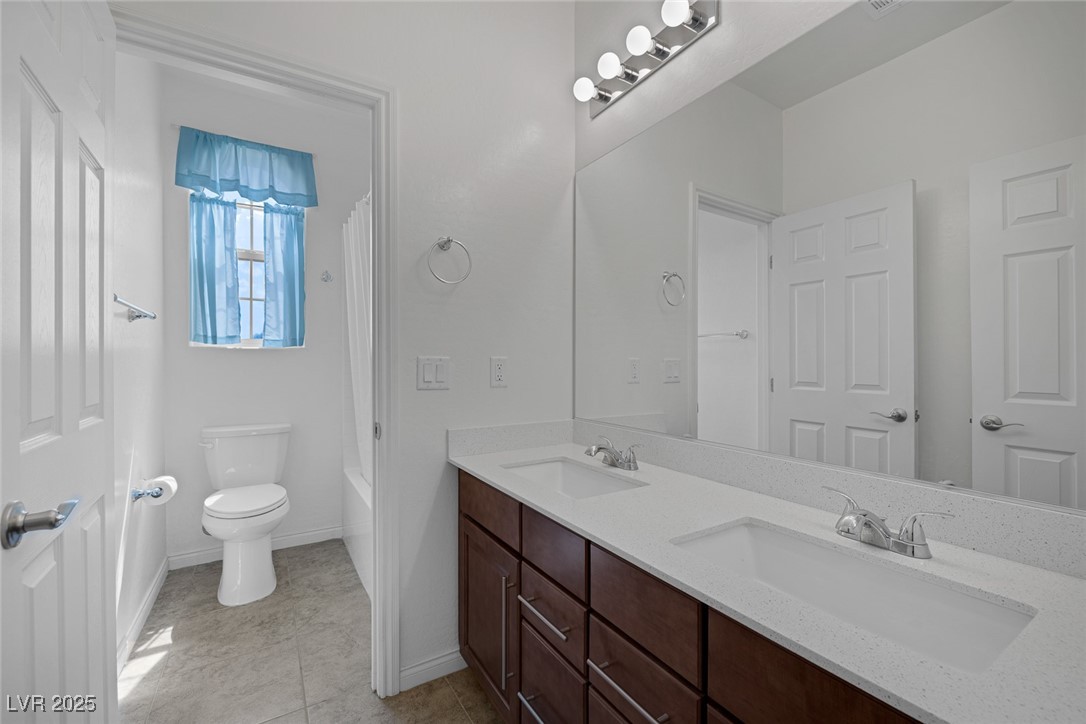 489 Intonation Street Property Photo 37