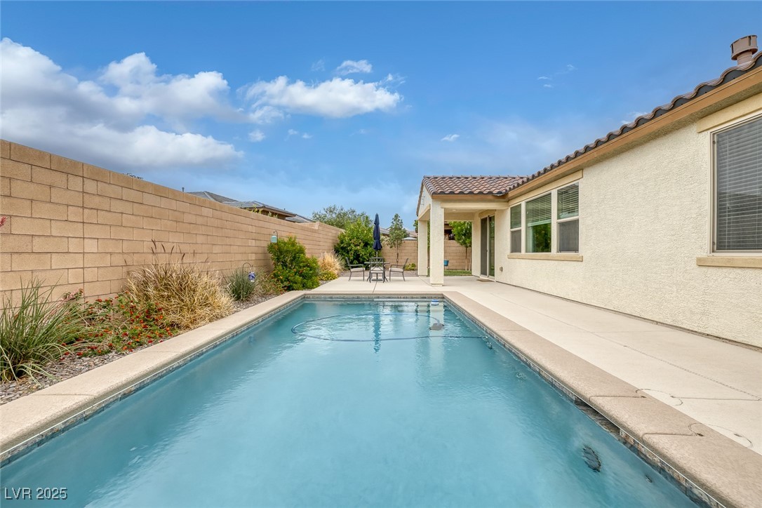 489 Intonation Street Property Photo 46