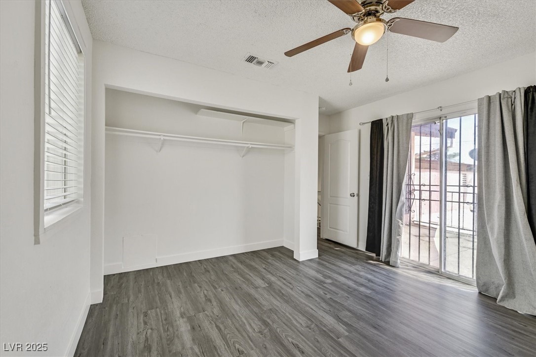 1722 East University Avenue 5 Property Photo 1