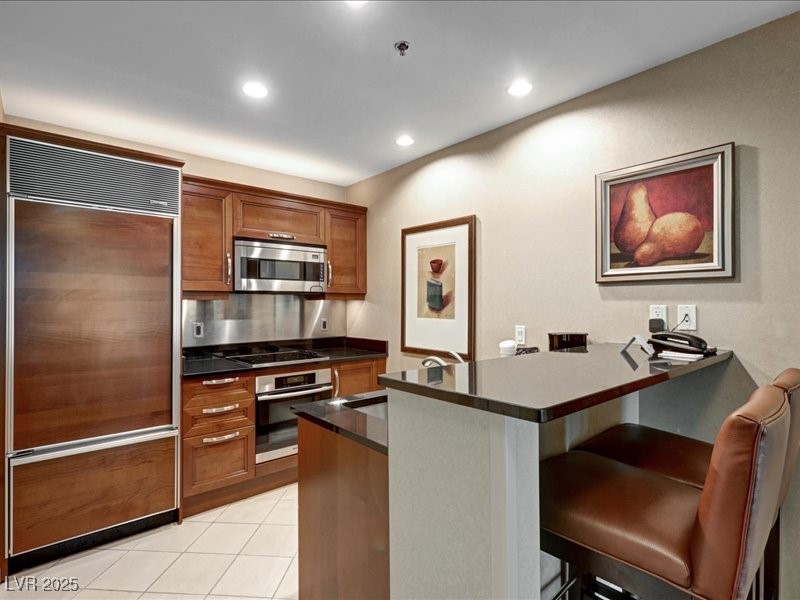 125 East Harmon Avenue 220 Property Photo 11