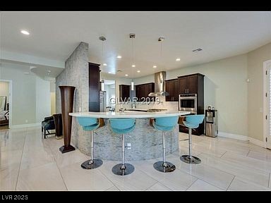 2609 Sun Reef Road Property Photo 1