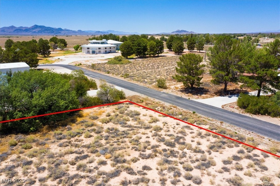 699 Capri Avenue Property Photo 8