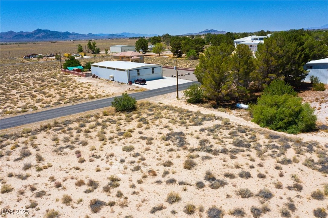 Luscombe Property Photo 12