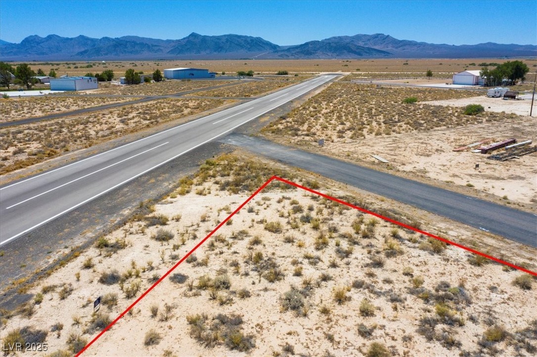 Luscombe Property Photo 14
