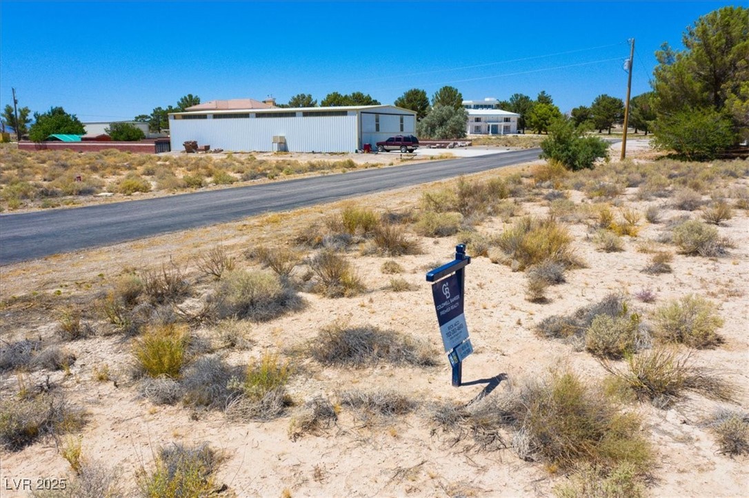 Luscombe Property Photo 15