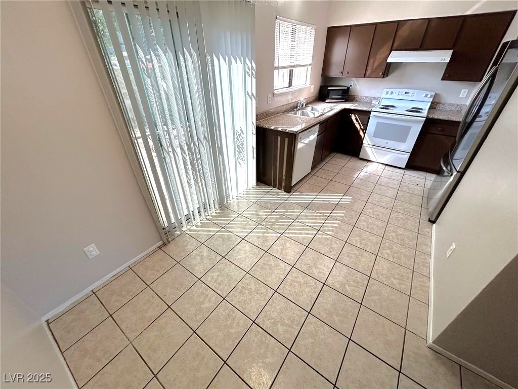 3417 Civic Center Drive C Property Photo 5