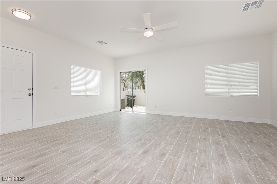 3041 Gary Cooper Street 103 Property Photo 3