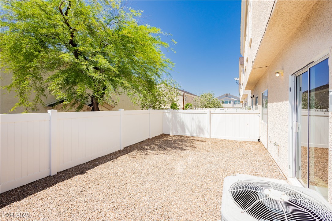 3041 Gary Cooper Street 103 Property Photo 34