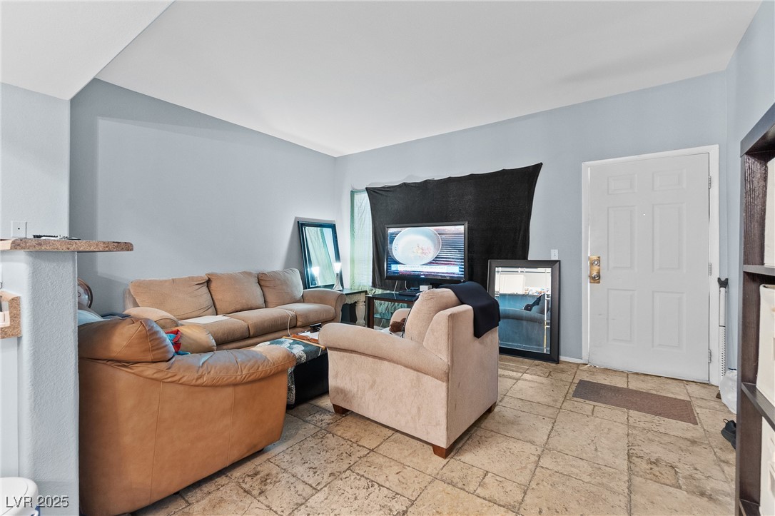 2060 Rancho Lake Drive 103 Property Photo 4