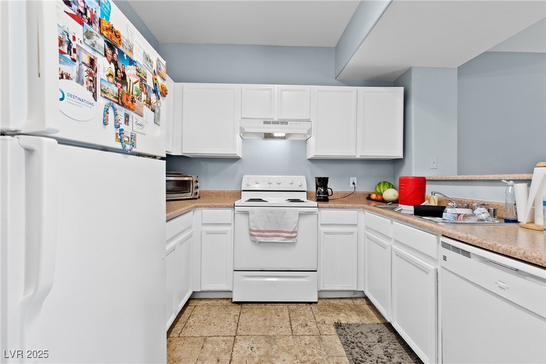 2060 Rancho Lake Drive 103 Property Photo 6