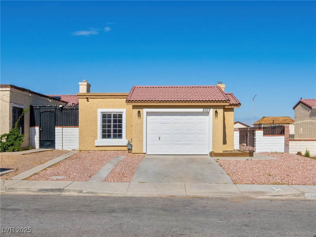 2337 Sierra Sunrise Street Property Photo 1