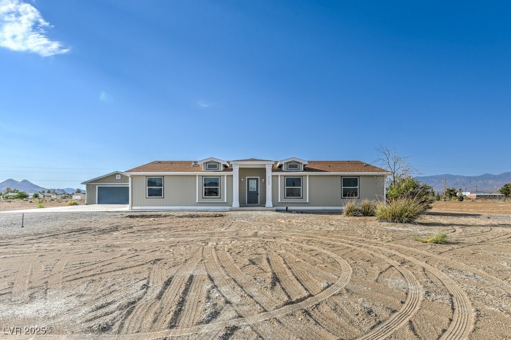 3140 West Dyer Road Property Photo