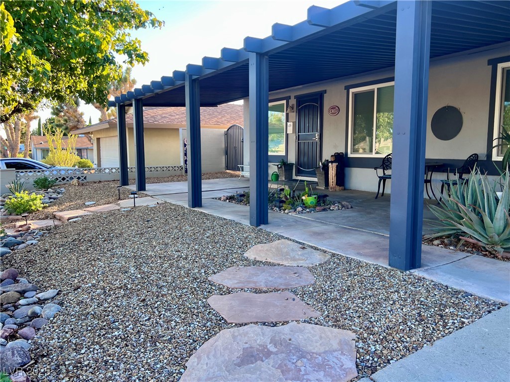 1307 Appaloosa Road Property Photo 3