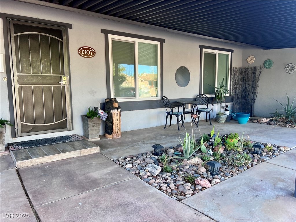 1307 Appaloosa Road Property Photo 4
