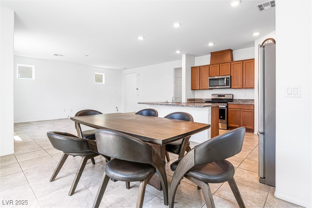 5276 Steptoe Street Property Photo 11