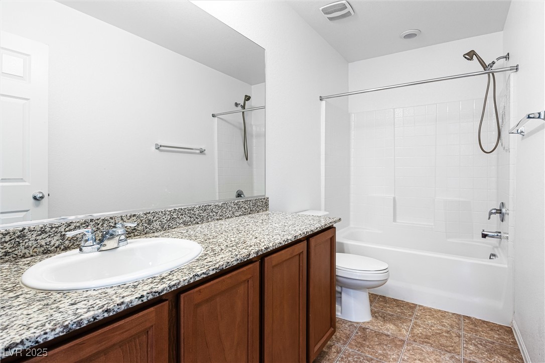 5276 Steptoe Street Property Photo 18