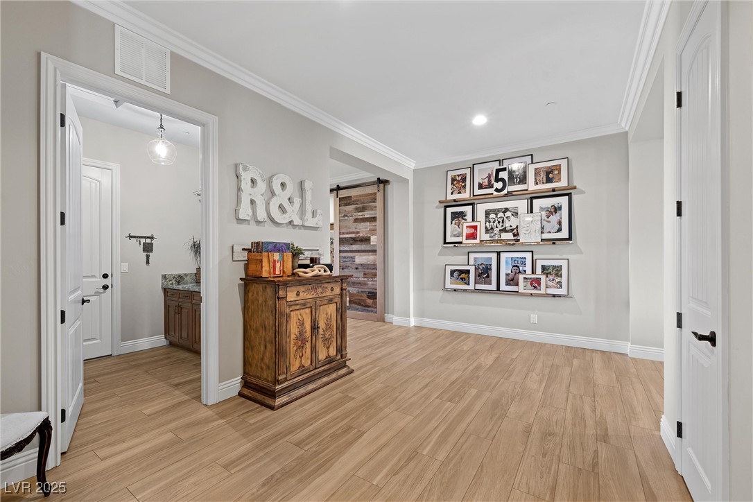 421 Foxhall Road Property Photo 17