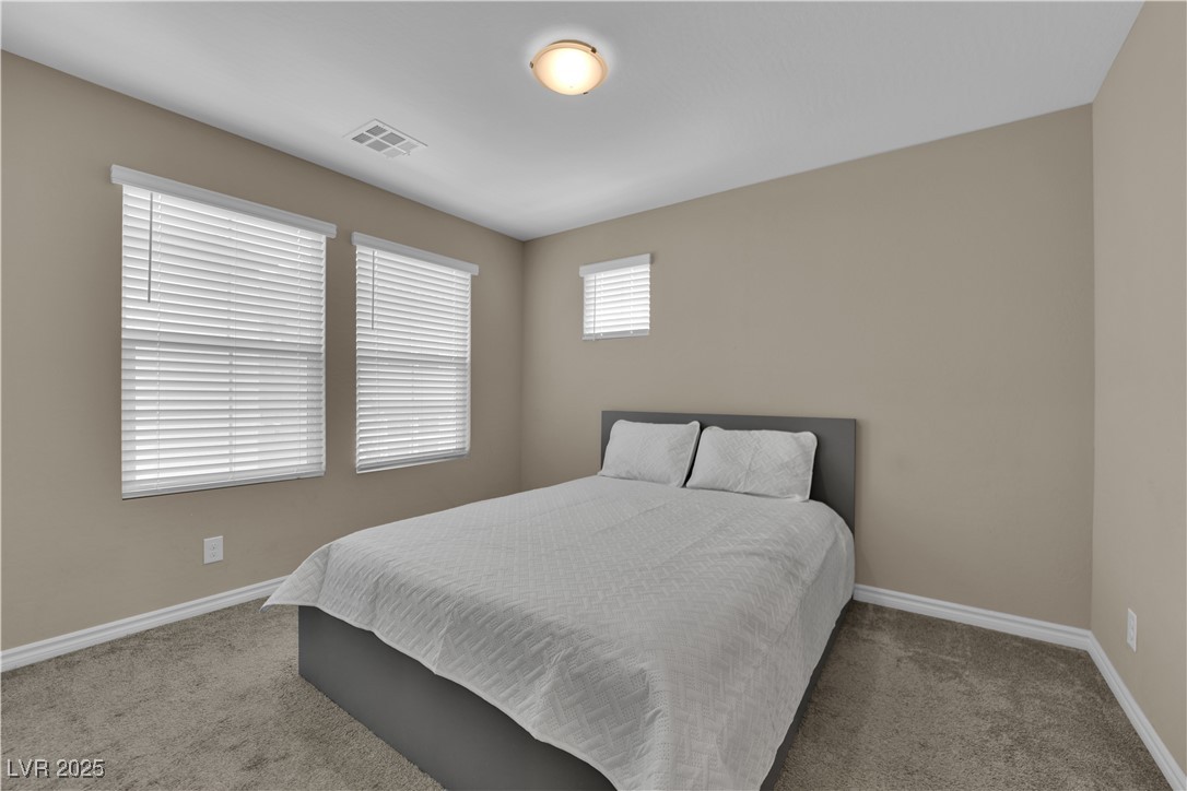 185 Campbelltown Avenue Property Photo 40