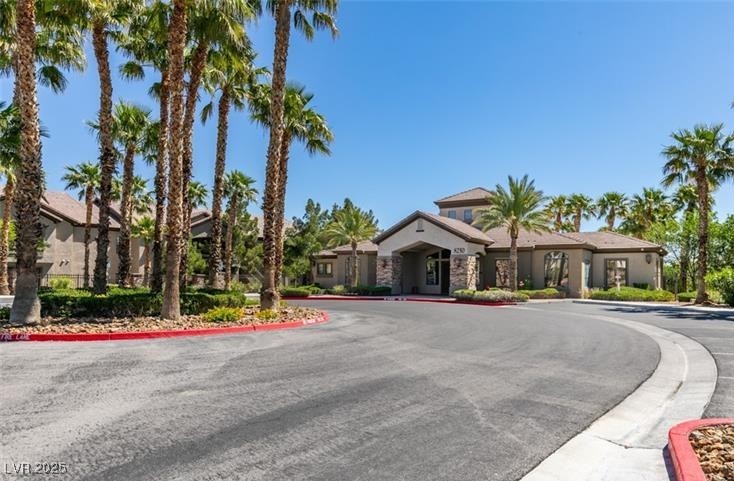 8250 North Grand Canyon Drive 1009 Property Photo