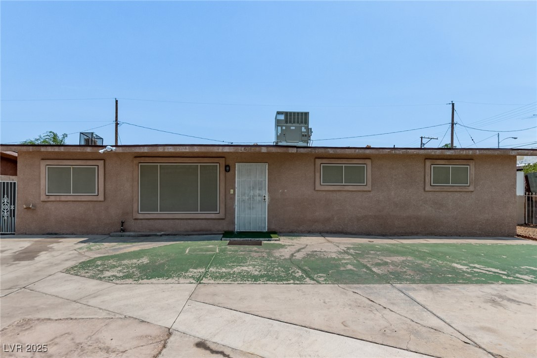 2604 Webster Street Property Photo 1