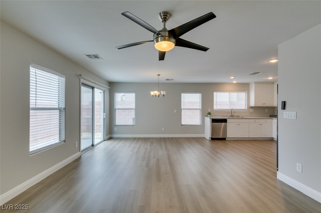 11914 Jersey Lilly Street Property Photo 8
