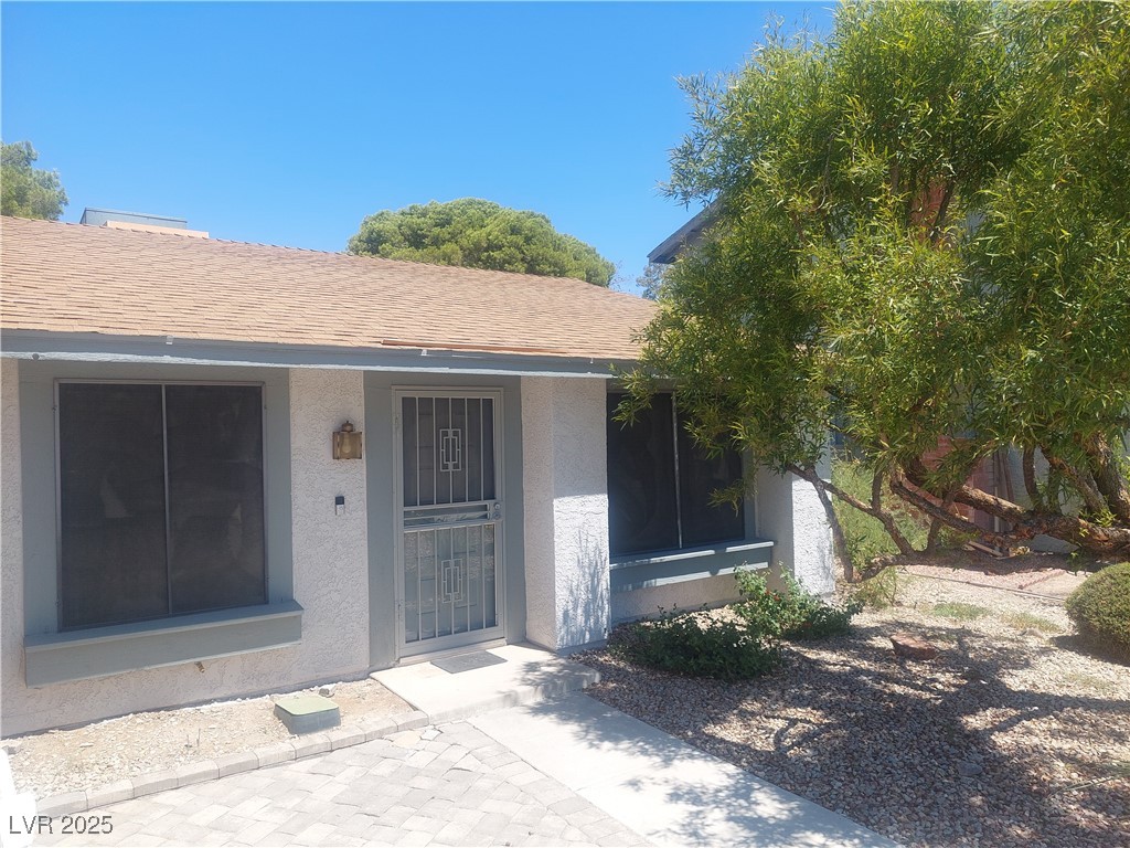 4916 Carmichael Avenue Property Photo 4