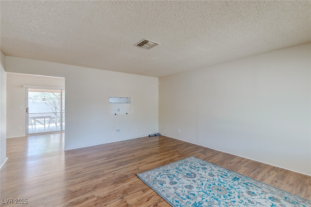 4916 Carmichael Avenue Property Photo 9