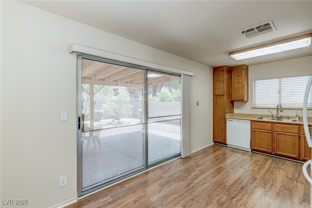 4916 Carmichael Avenue Property Photo 10