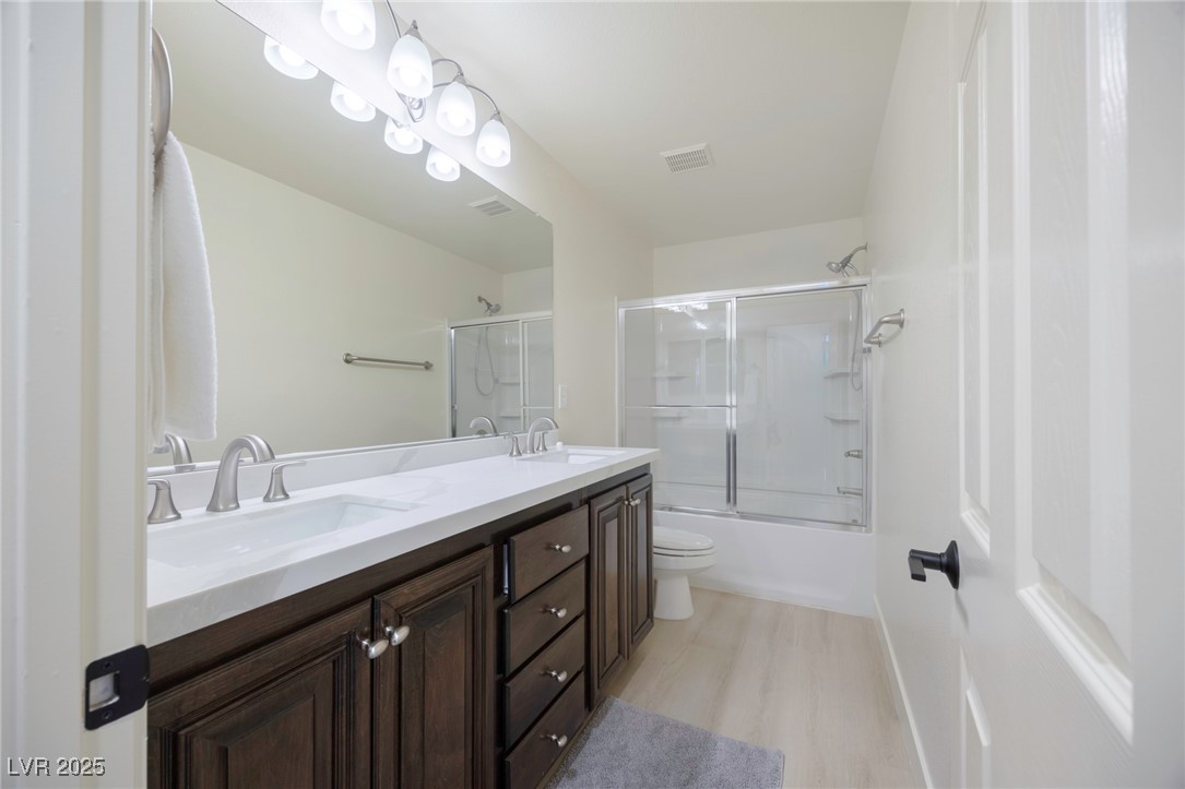 10543 Winter Grass Drive Property Photo 9