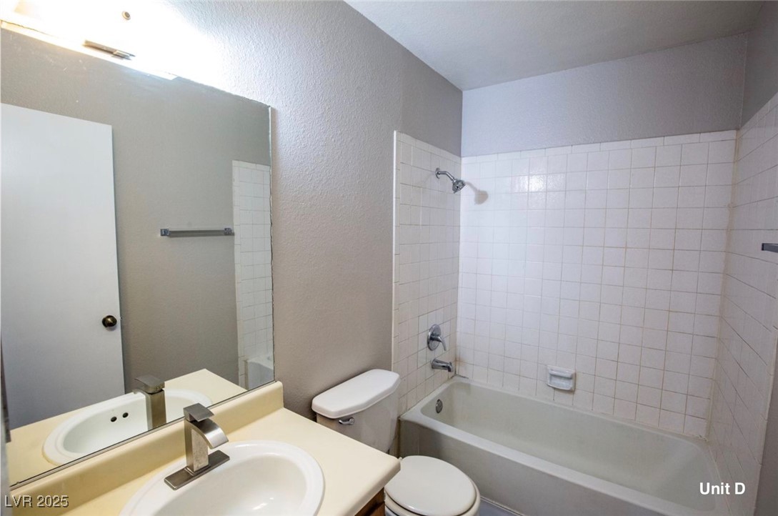2755 Jennydiane Drive Property Photo 25