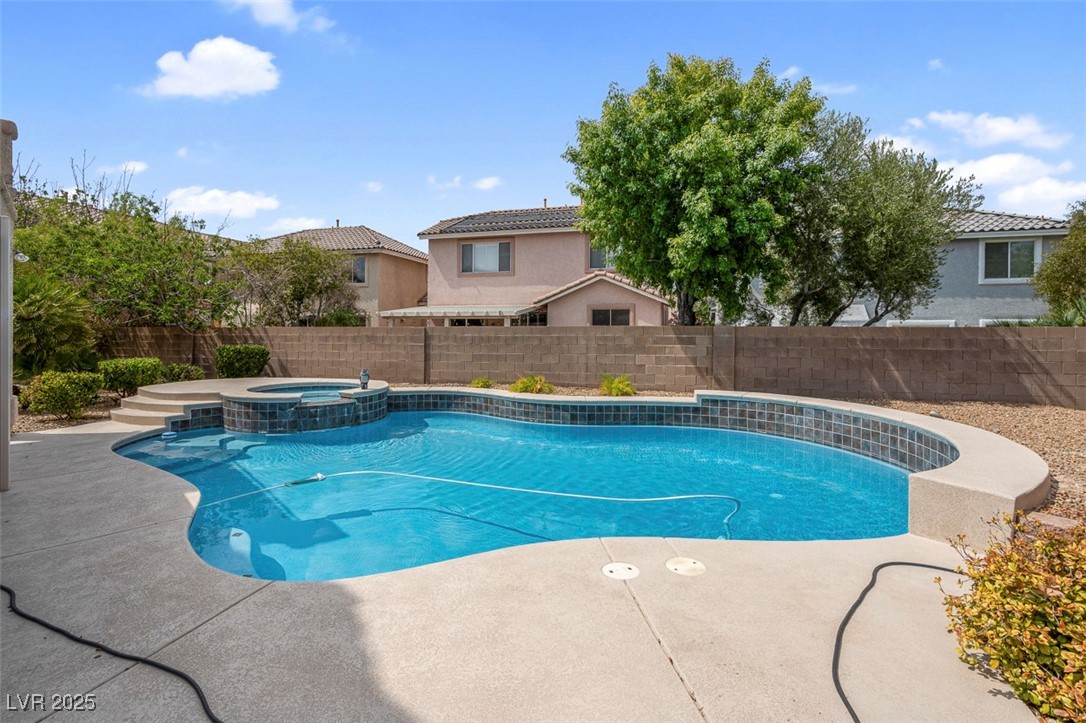 10150 Timber Willow Avenue Property Photo 1