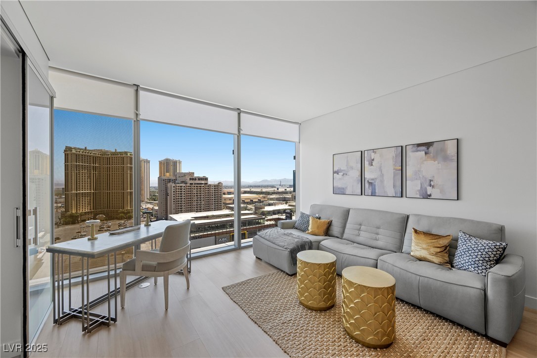 3722 Las Vegas Boulevard 1404 Property Photo 1