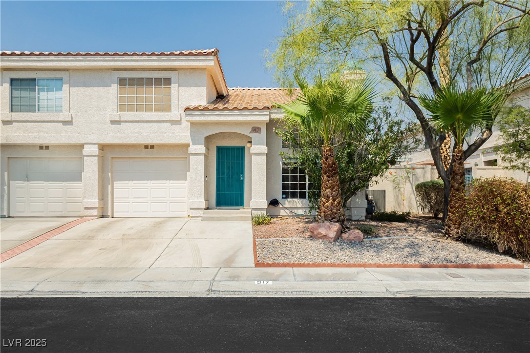 917 Grammy Drive Property Photo 1