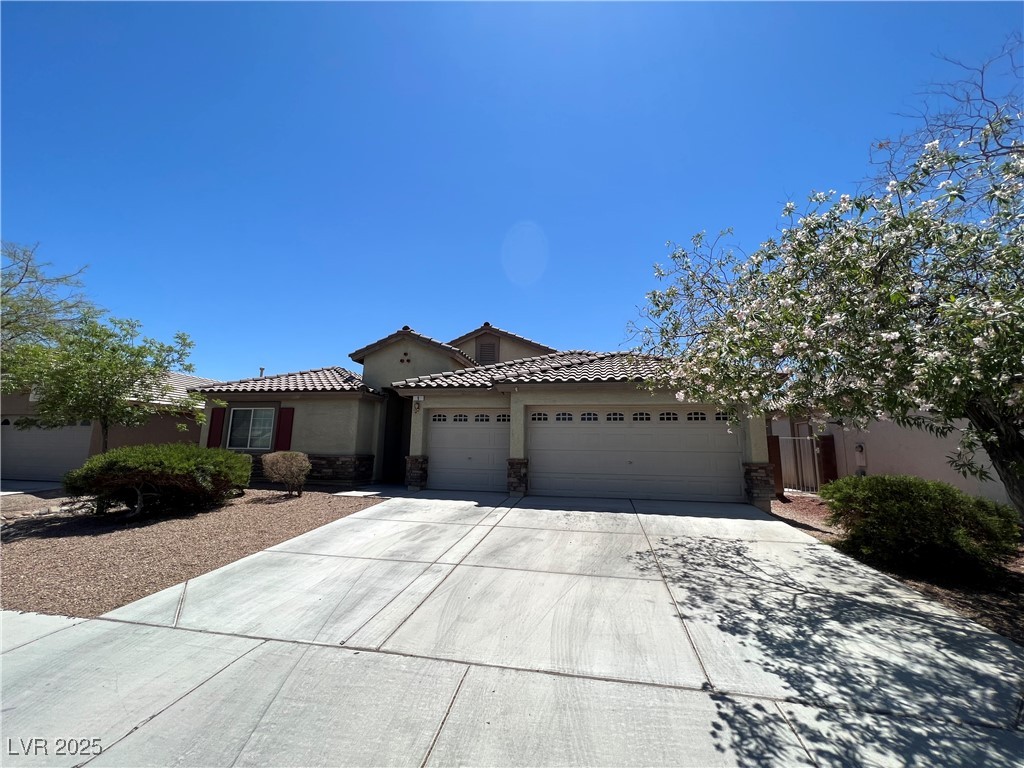 9 East Verde Way Property Photo 1