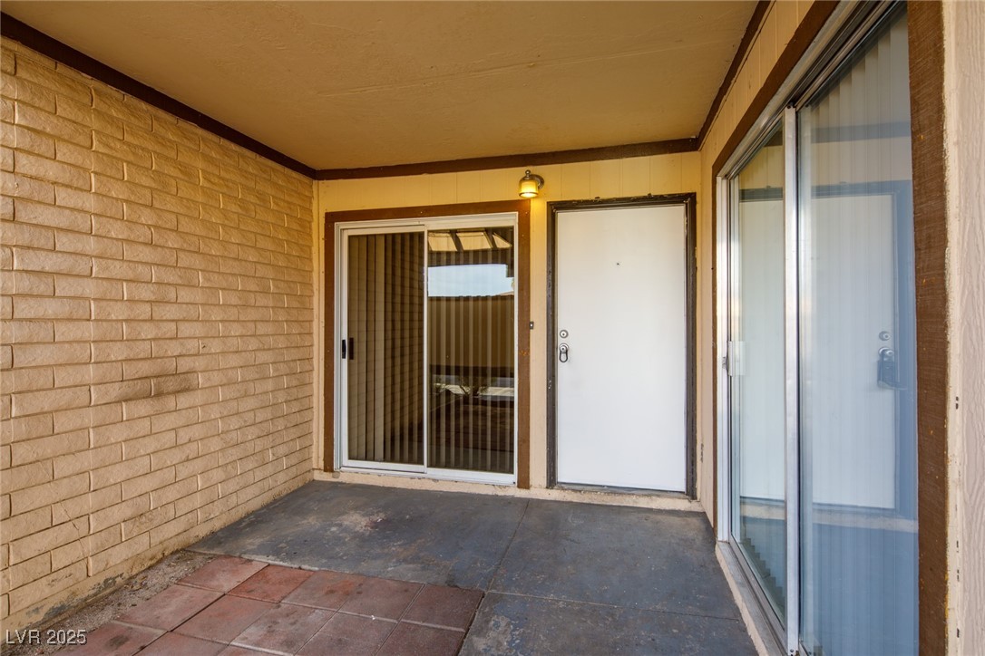 3017 Saint George Street B Property Photo 2