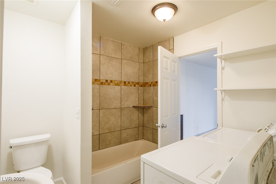 3017 Saint George Street B Property Photo 17