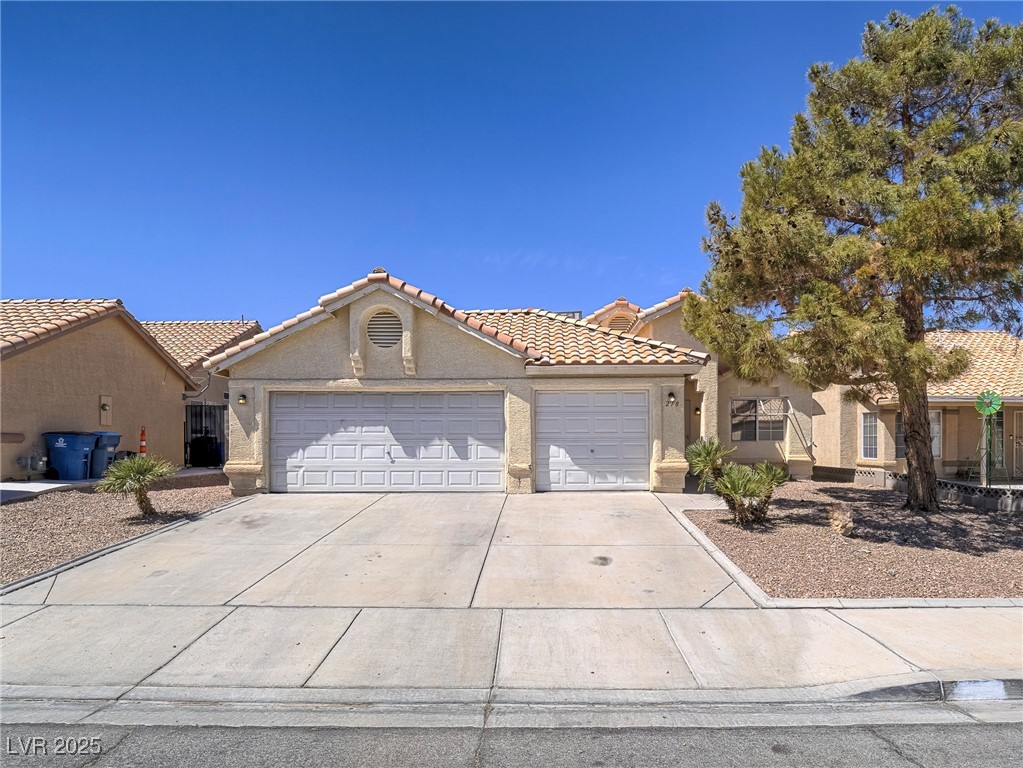 218 Pretty Sunset Terrace Property Photo 1