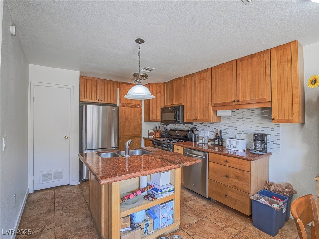 6162 Meadow Vista Lane Property Photo 1
