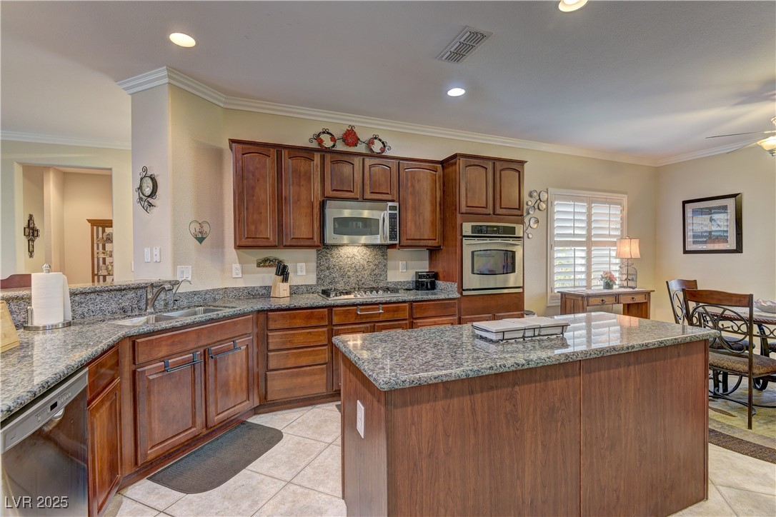 2325 Ozark Plateau Drive Property Photo 6