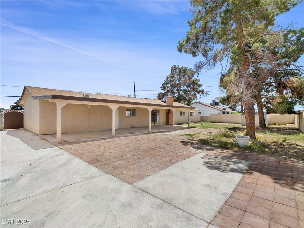 2375 Marion Street Property Photo 6